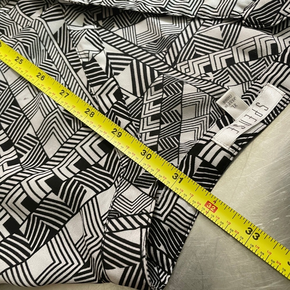 Spense Womens XL Black White Geometric Tribal Print Button Front V-Neck Blouse - Picture 4 of 8